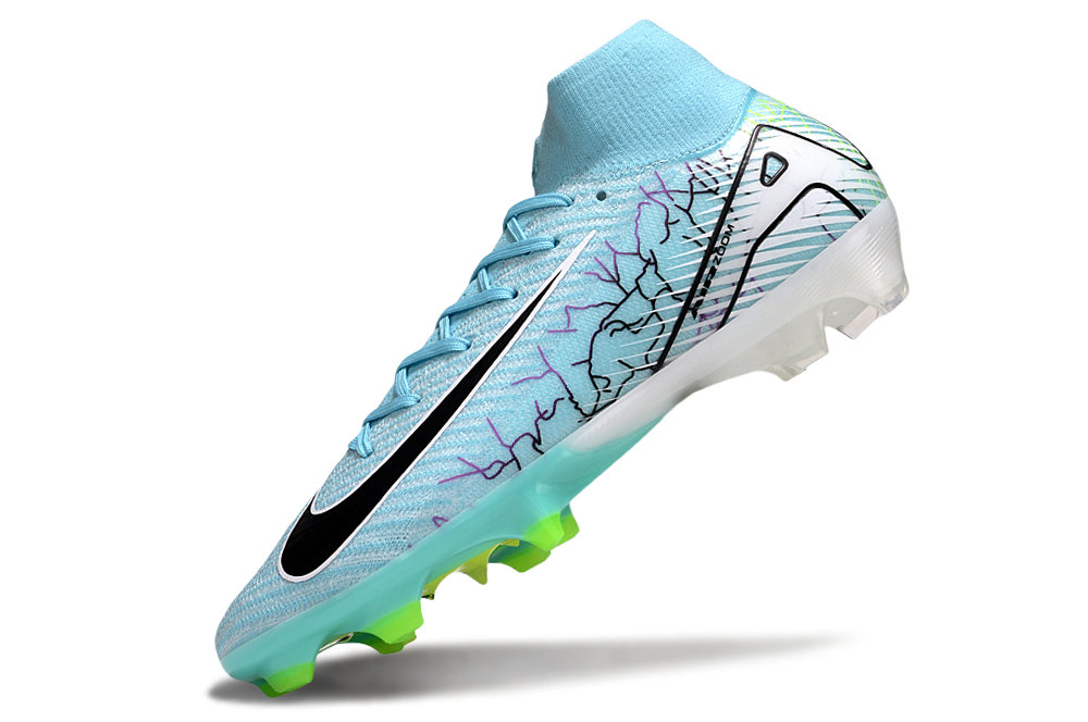 Close-up of the Nike Air Zoom Mercurial Superfly X Elite FG football boot, showcasing its sleek and aerodynamic design.