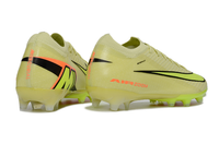 Nike Mercurial Vapor XVI Elite football boot, engineered for elite agility and speed in football on artificial grass.
