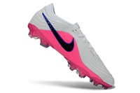 Nike Tiempo Legend Maestro Elite FG football boot in action