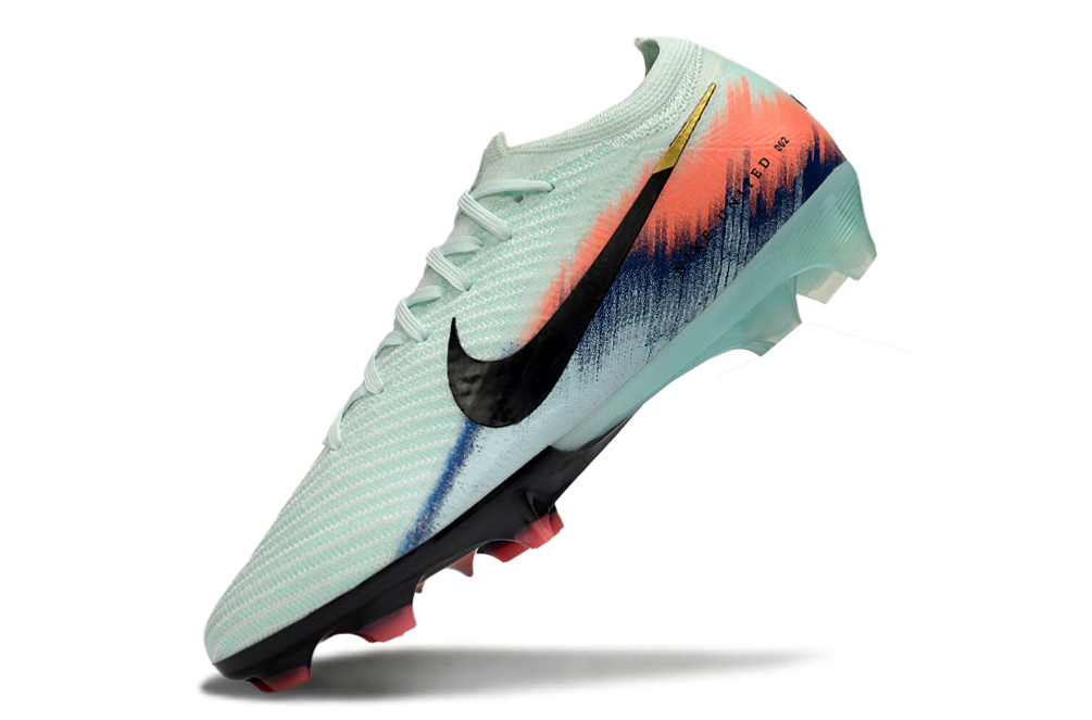 Close up of Nike Air Zoom Mercurial Vapor XVI Elite FG United 002 football boot
