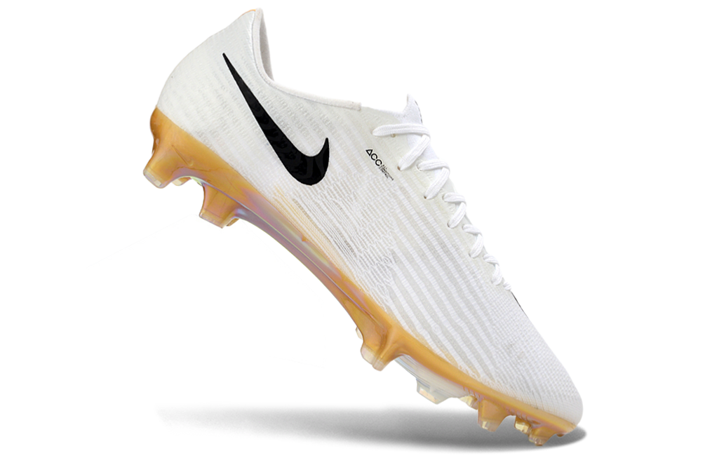 Nike Air Zoom Mercurial Vapor XVII Elite FG, engineered for speed and agility in football.